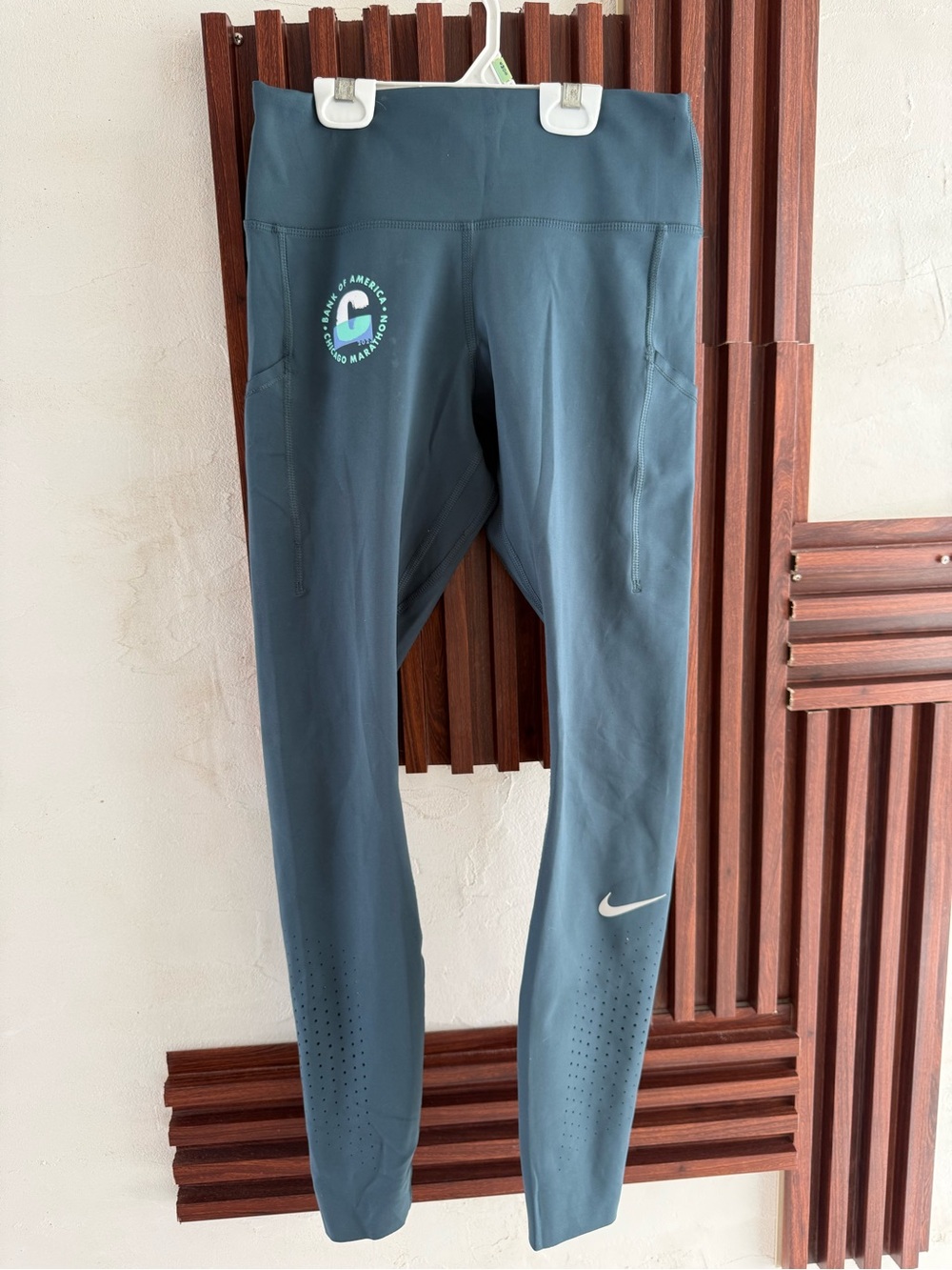 Nike Teal-Blue Performance Leggings with Side Pockets